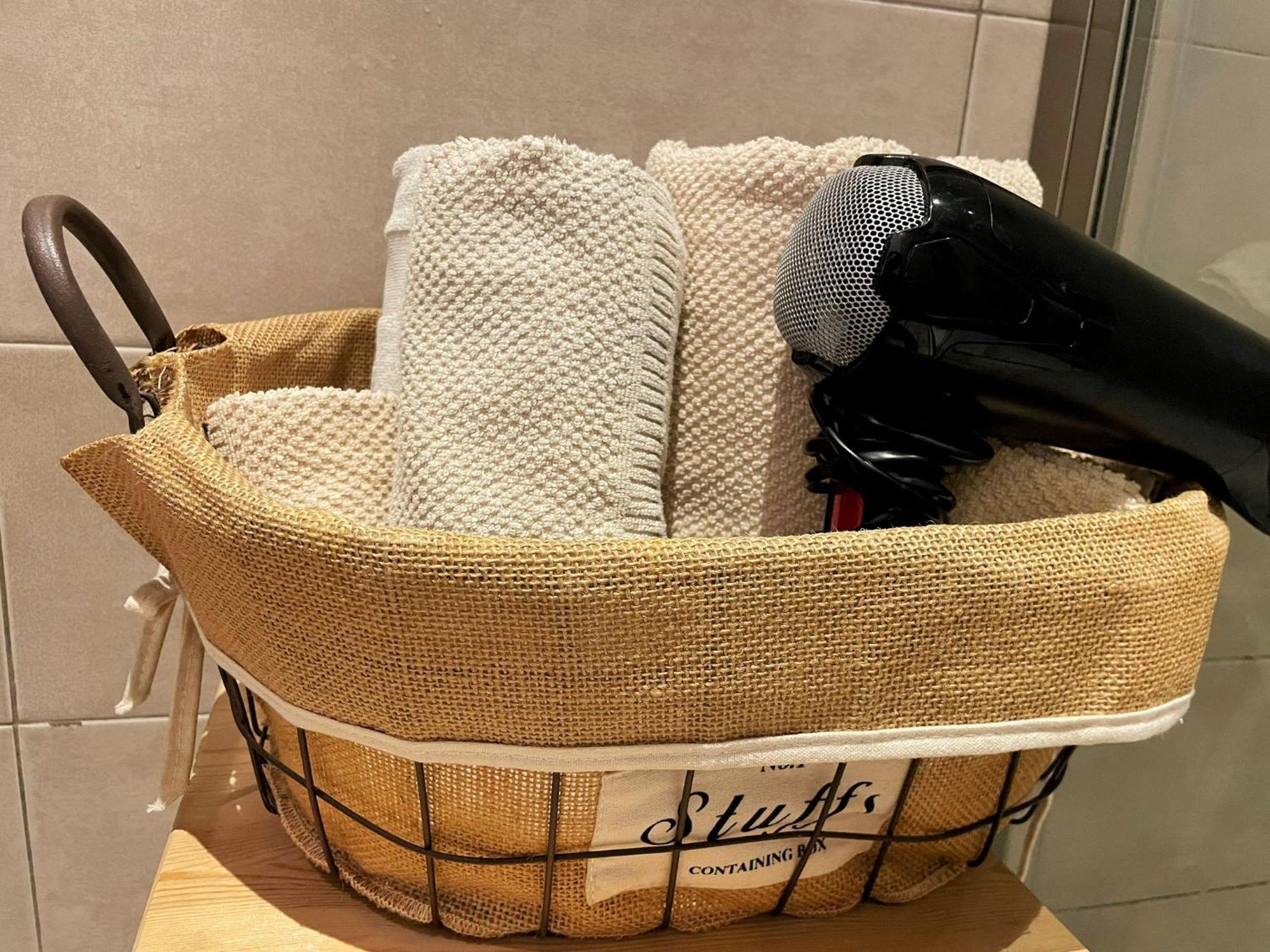 Alla Scaletta - Stanze Con Bagno Privato E Wifi A Pochi Passi Dal Duomo Mirandola Exteriér fotografie